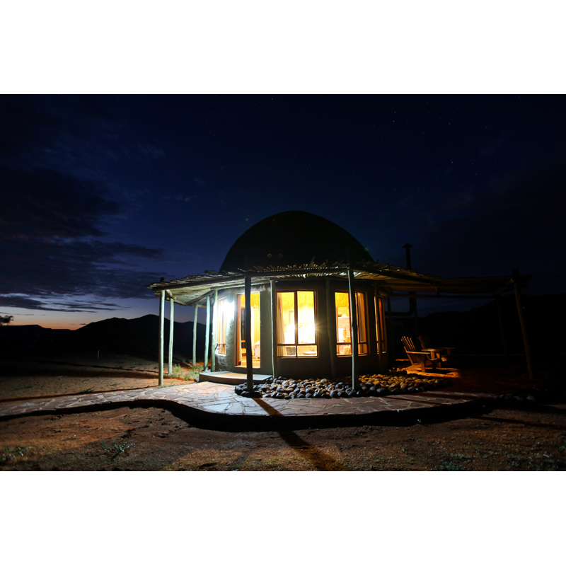 Petit bungalow proposé par le lodge de chasse sur la zone du déser du Namib
