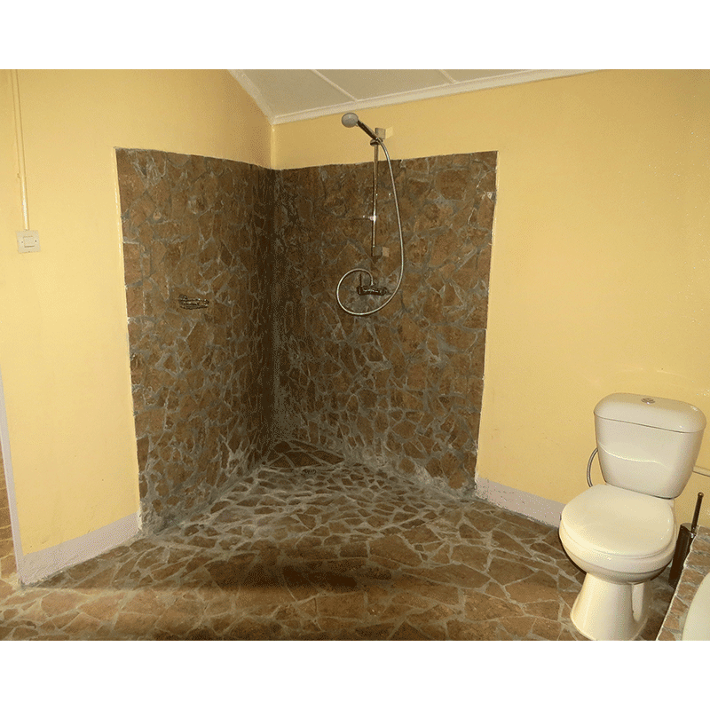 Private bathroom in bungalows at the hunting camp in Chad